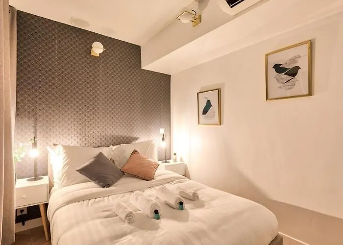 Appartement Quartier Plaine-Monceau 8P Rdc